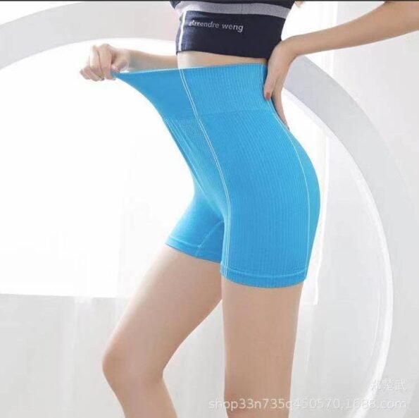WW026