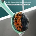 CLEANING BRUSH