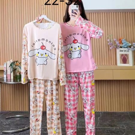 WOMEN'S WEAR