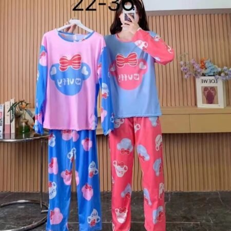 WOMEN'S WEAR